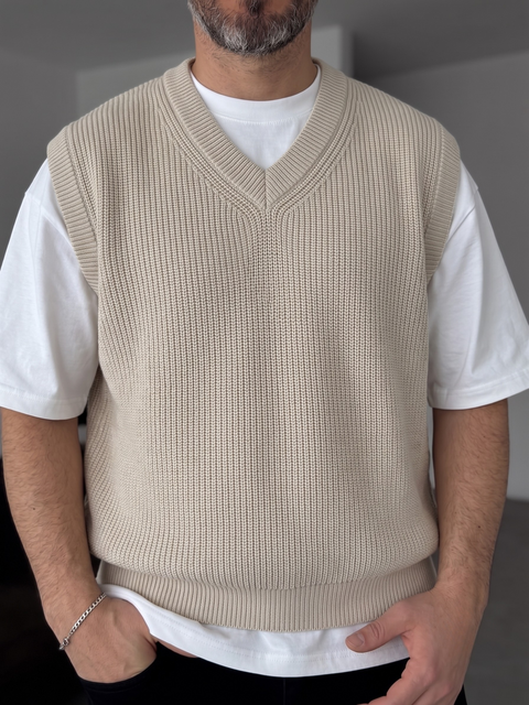Beige Sleeveless Knit Vest – V-Neck