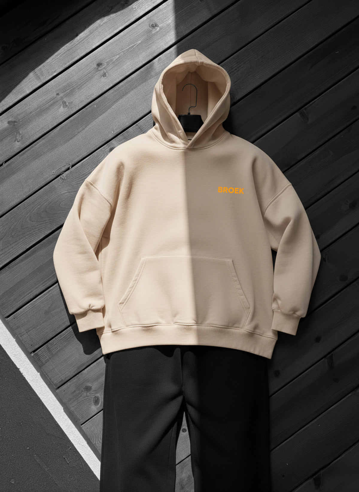 Call Me If You Get Lost Hoodie - Beige Broek