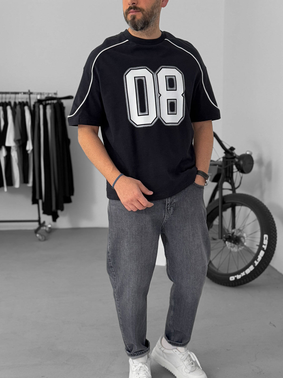 Limited Edition Black Printed T-Shirt 08 - Broek