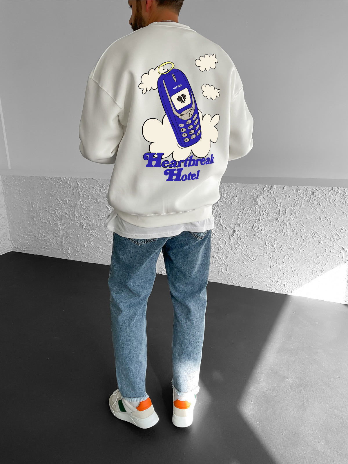 Off-White "Heartbreak" Printed Oversize Sweatshirt - Broek