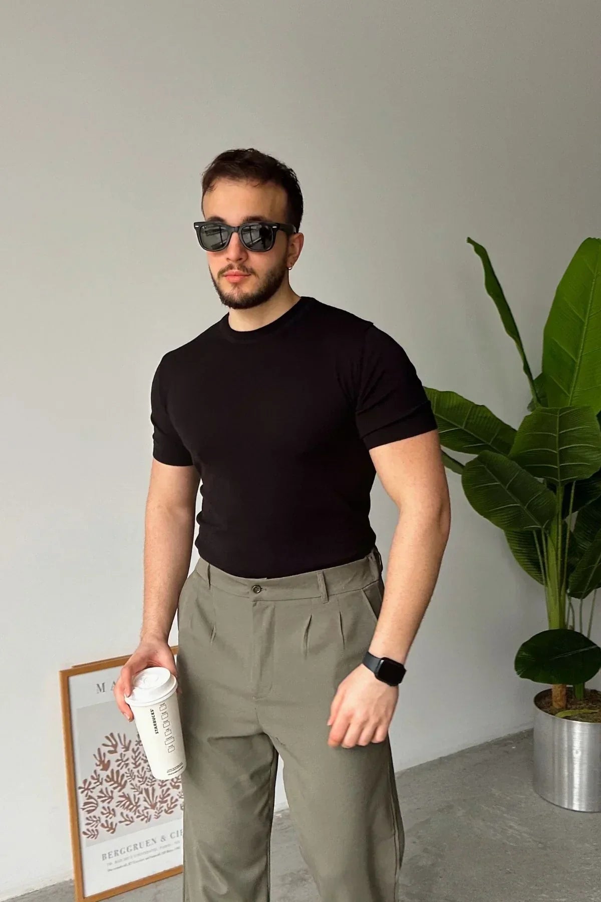 Black Crewneck Knitted Tee
