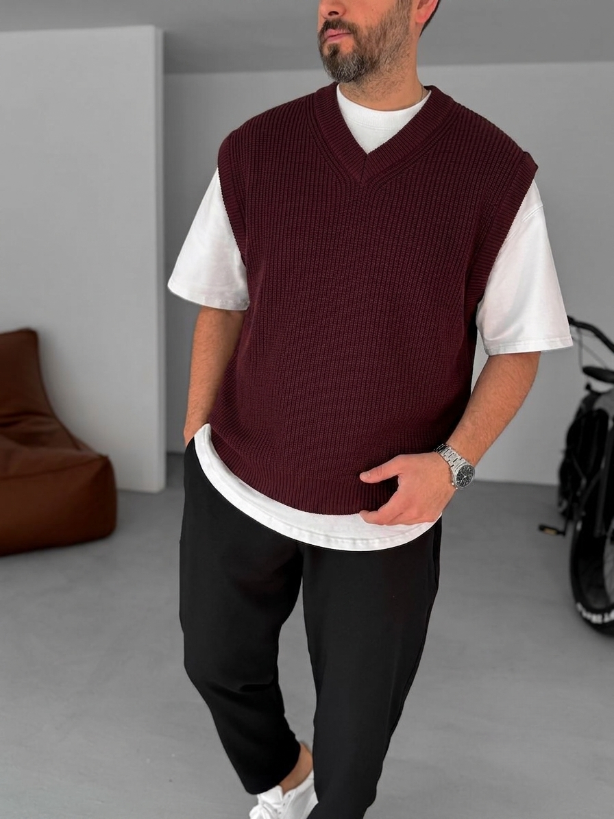 Burgundy Sleeveless Knit Vest – V-Neck