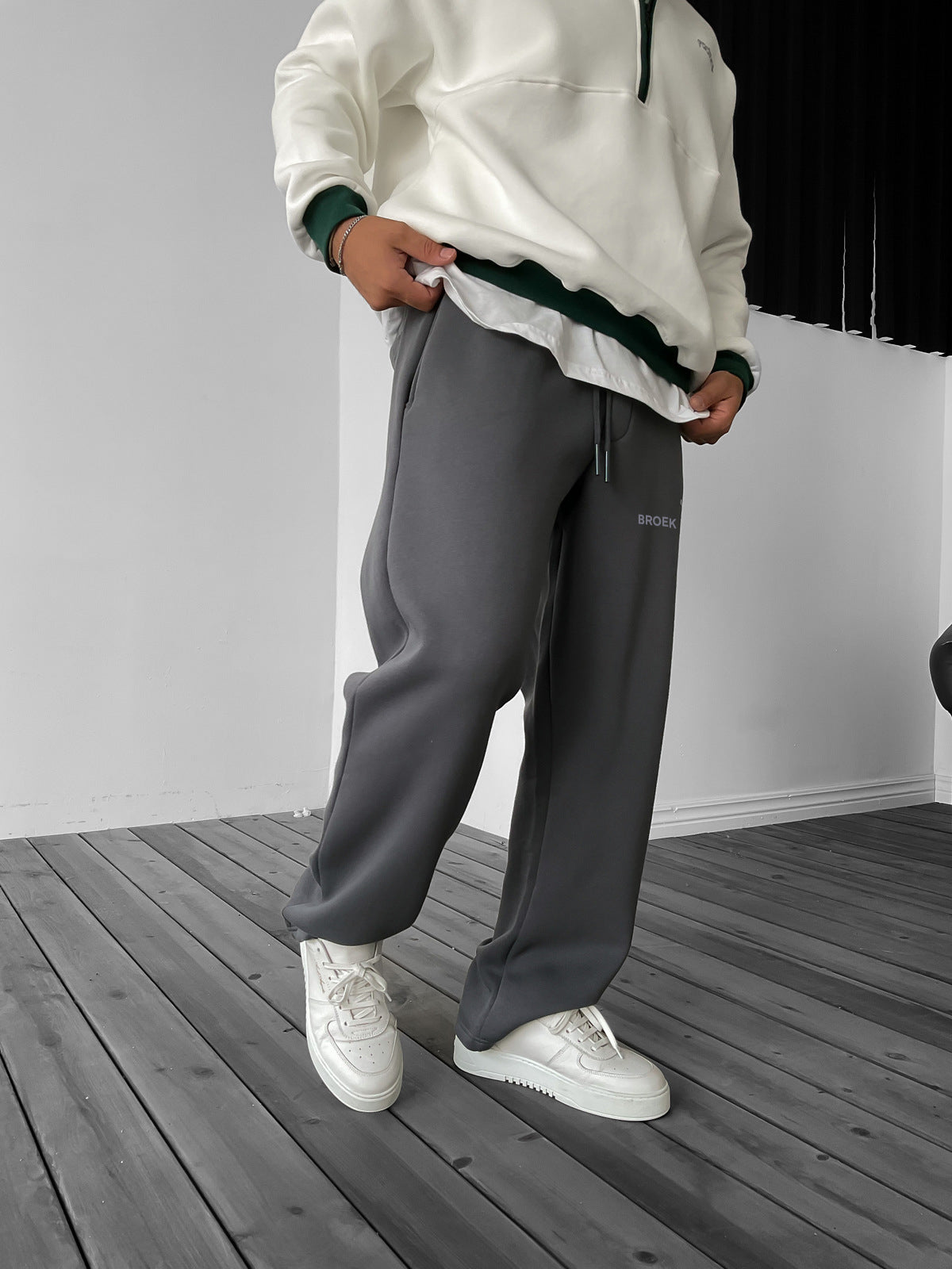 Wide-Leg Fleece Sweatpants - Smoked Broek