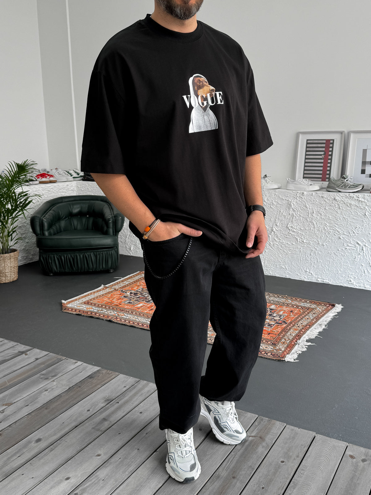 Black "Vogue" printed Oversize T-Shirt