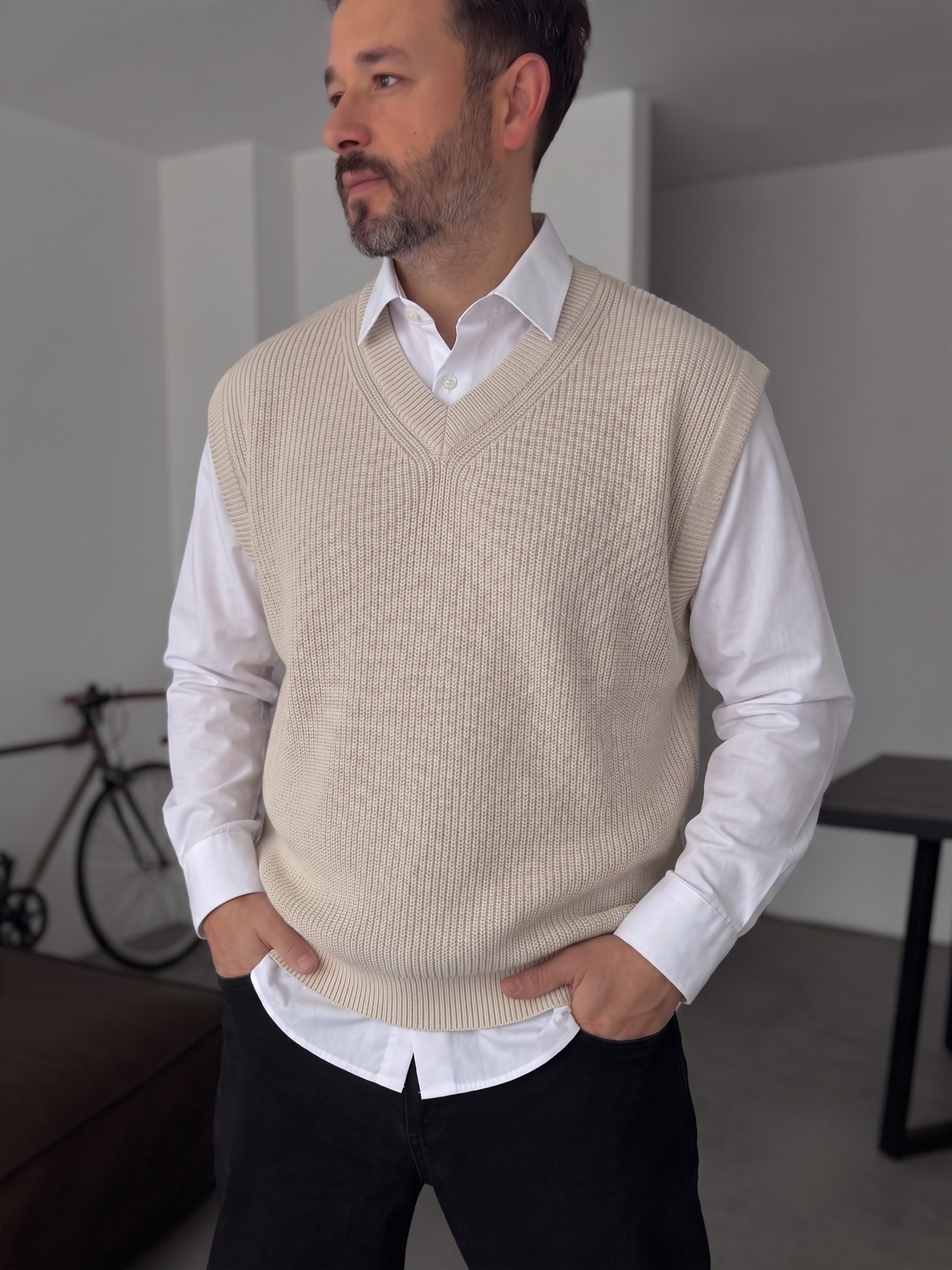 Beige Sleeveless Knit Vest – V-Neck