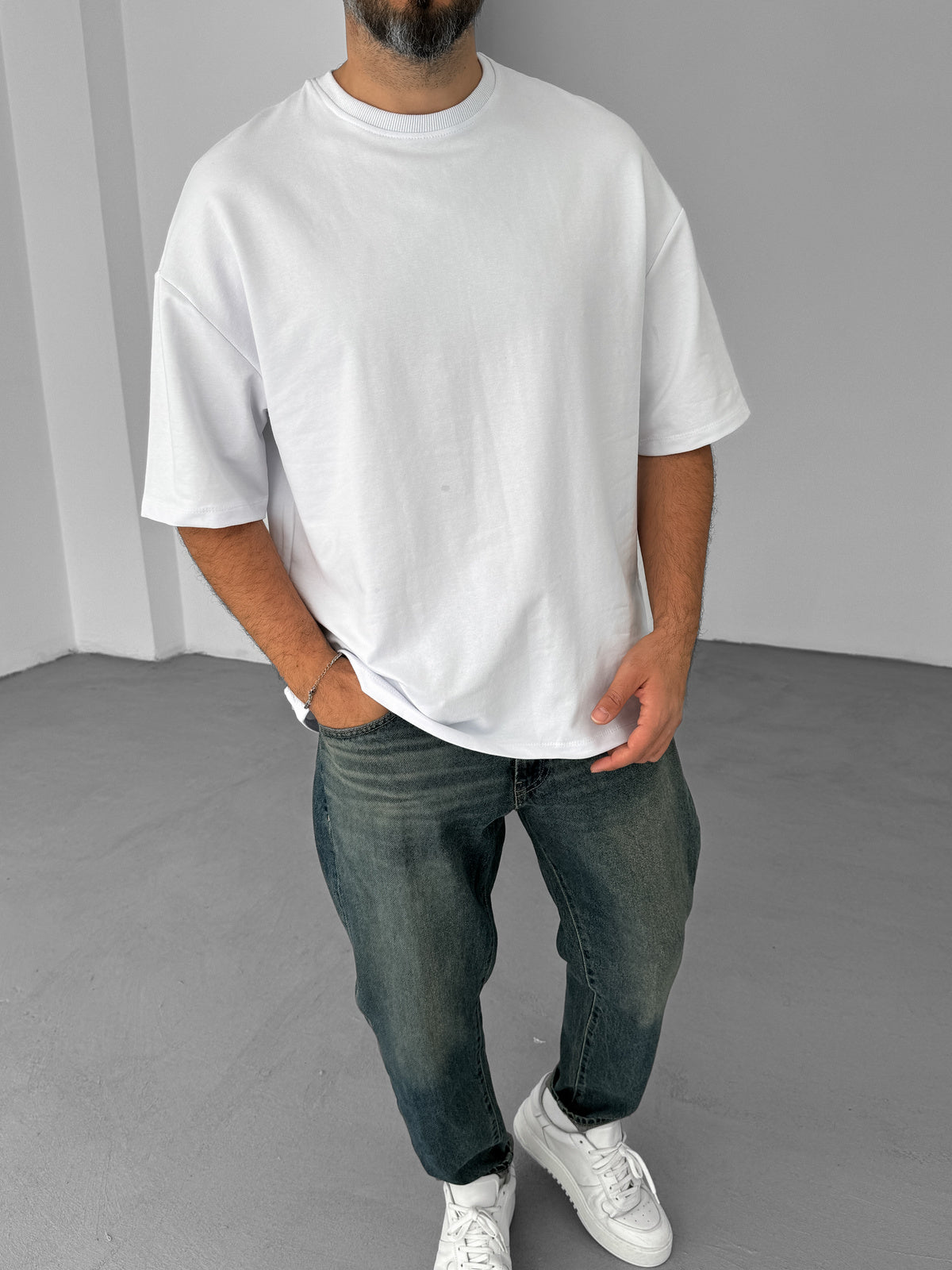 White Basic Oversize T-Shirt