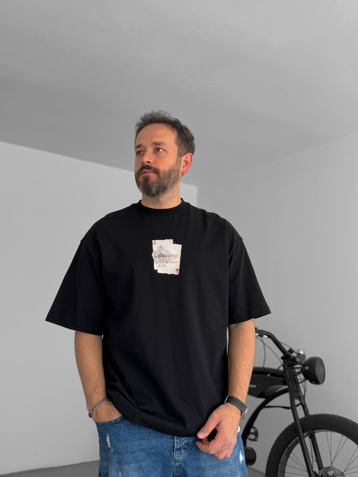 Black "R of spades" printed Oversize T-Shirt