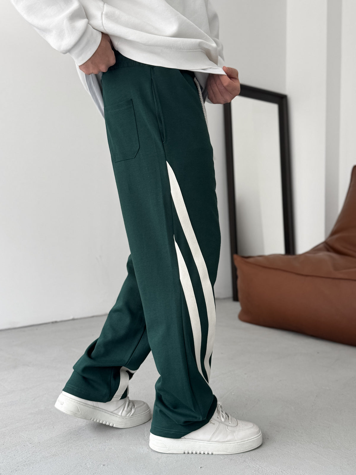 Green Oblique Striped Straight Leg Sweatpants