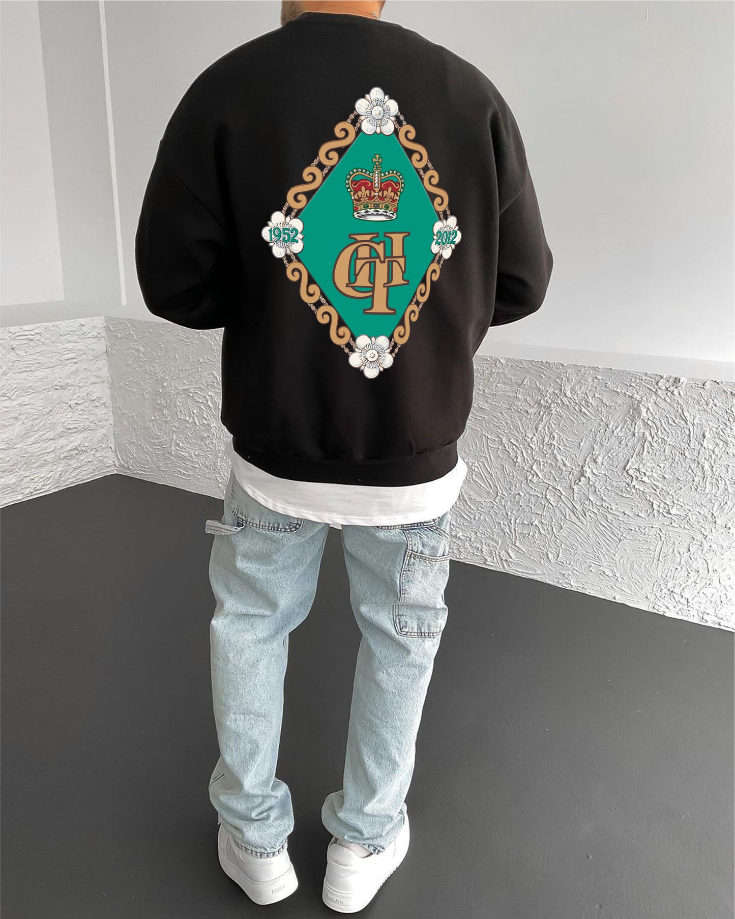 Black "Coat Of Arms" Printed Oversize Sweatshirt