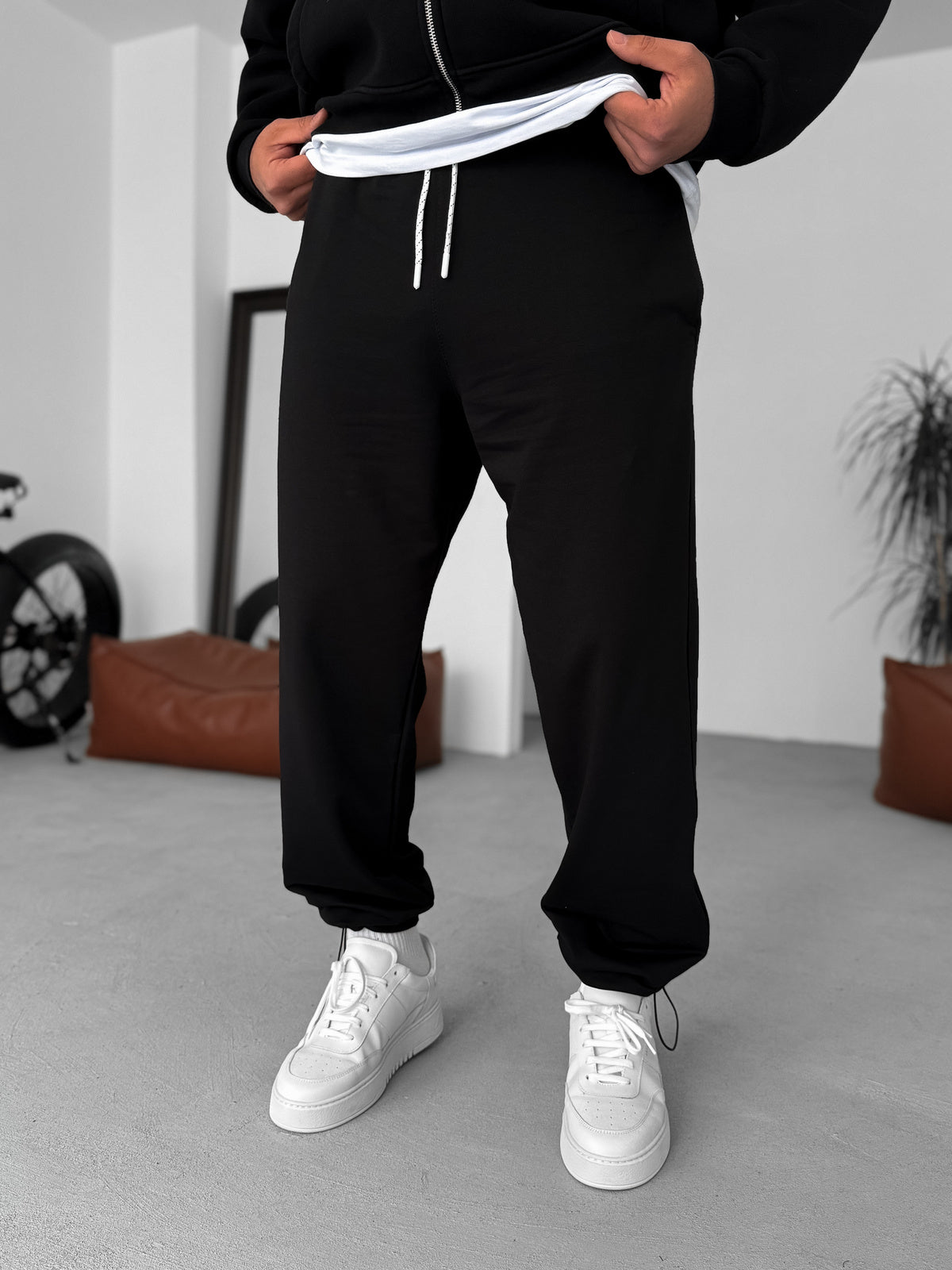 Black Basic Summer Sweatpants