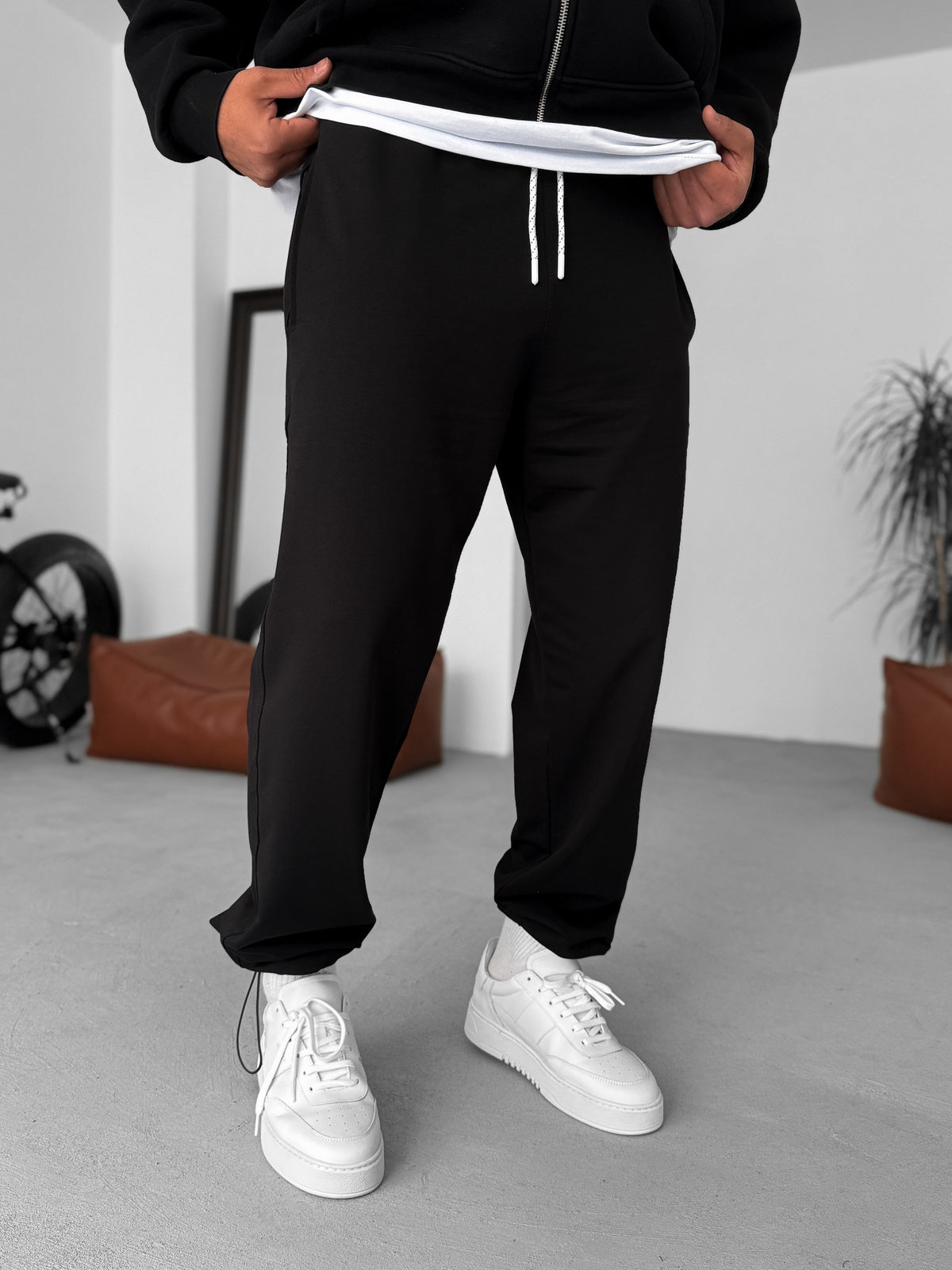 Black Basic Summer Sweatpants