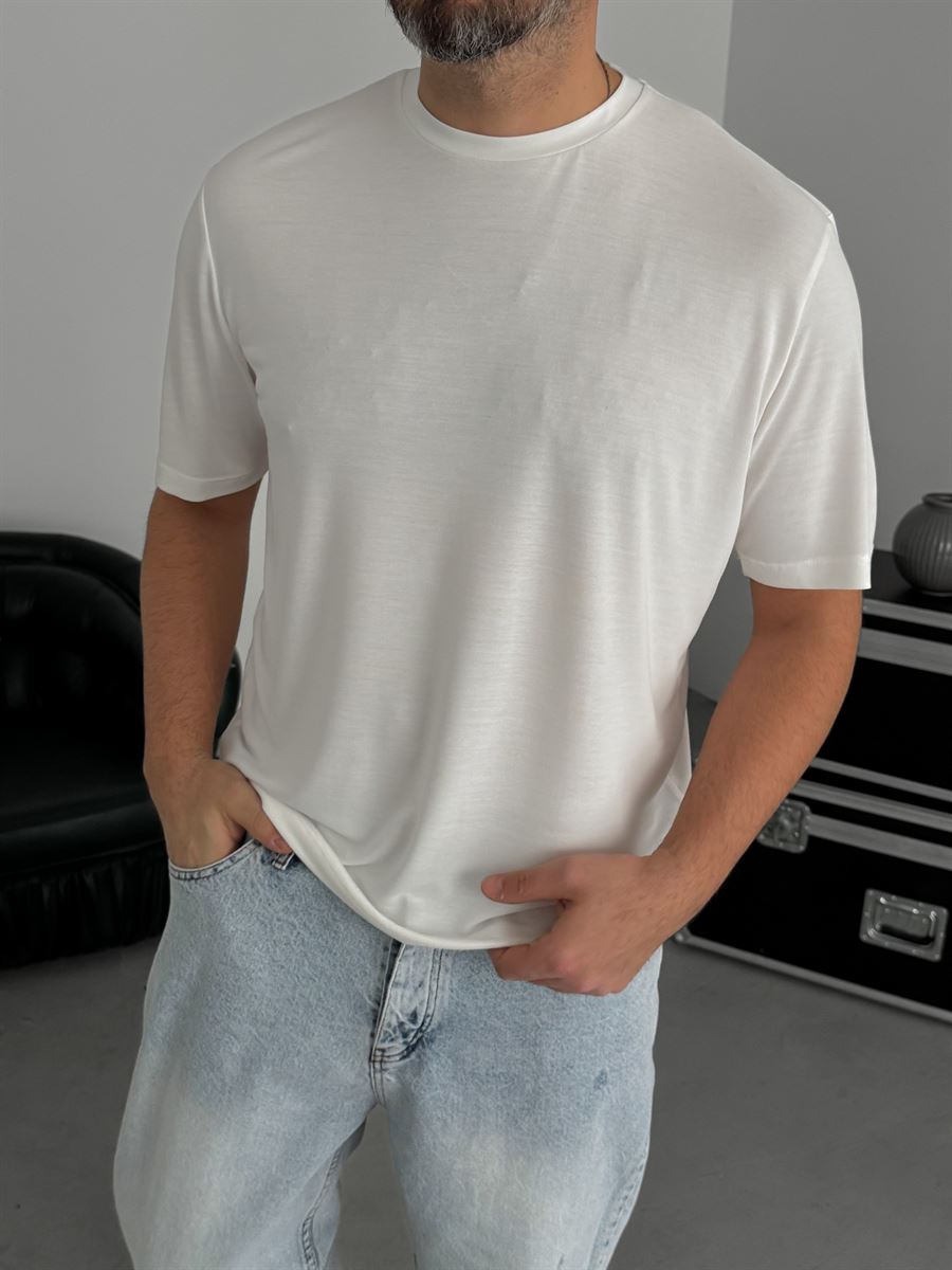 White Regular Fit T-Shirt