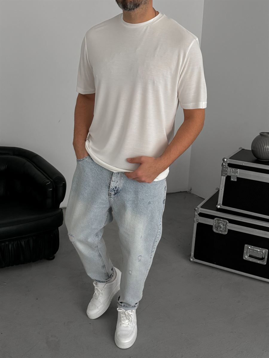 White Regular Fit T-Shirt