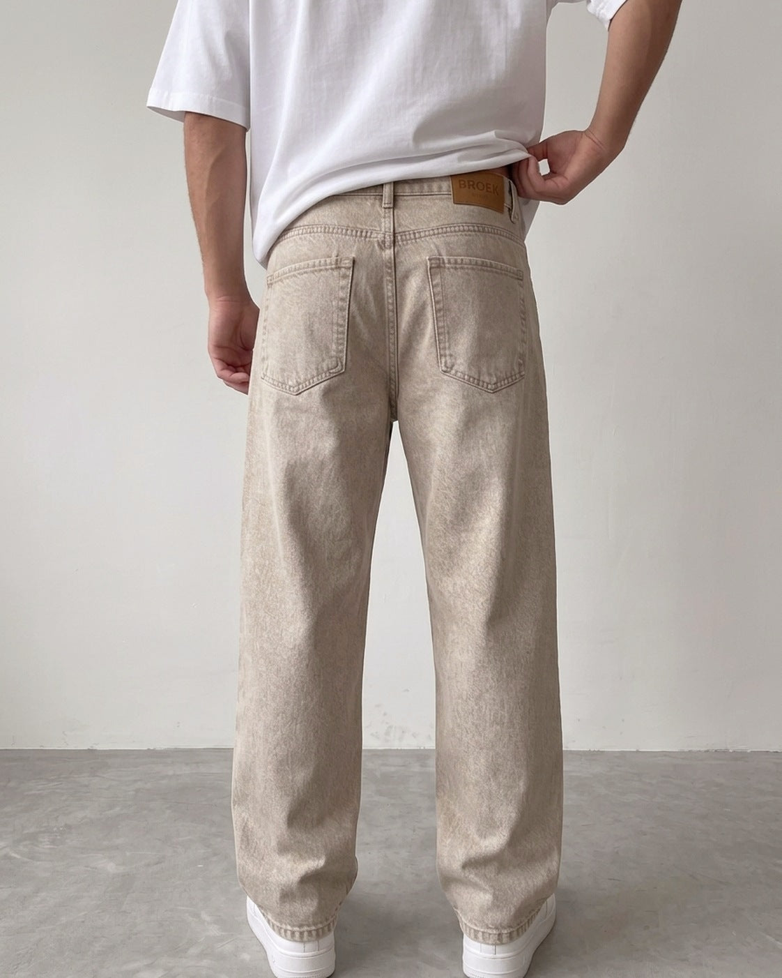 Beige Relaxed Fit Denim Jeans