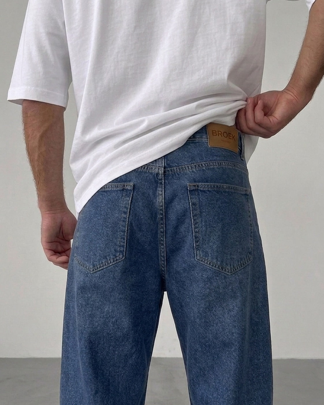 Dark Washed Relaxed Fit Denim Jeans