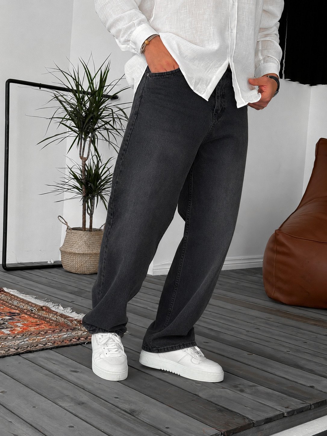 Black Relaxed Fit Denim Jeans