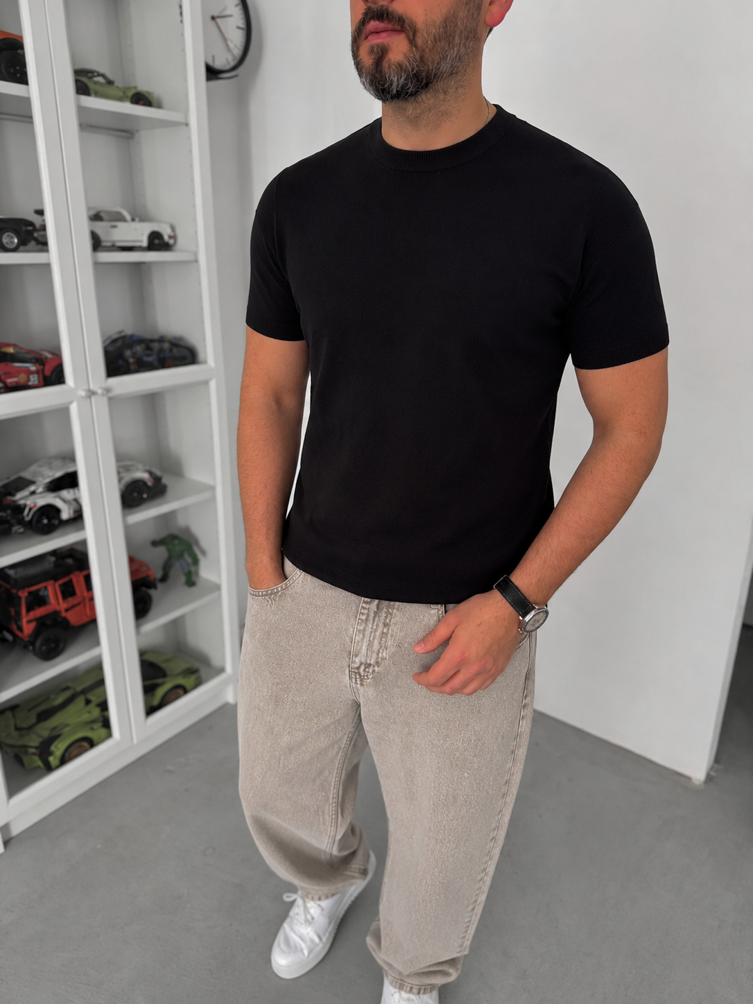 Black Crewneck Knitted Tee
