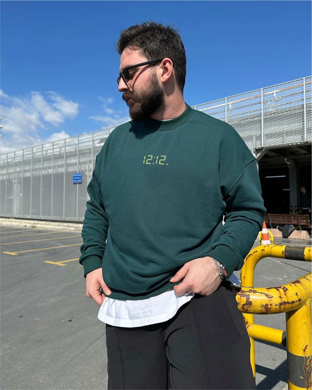 Dark Green "12:12" Printed Oversize Sweatshirt - Broek