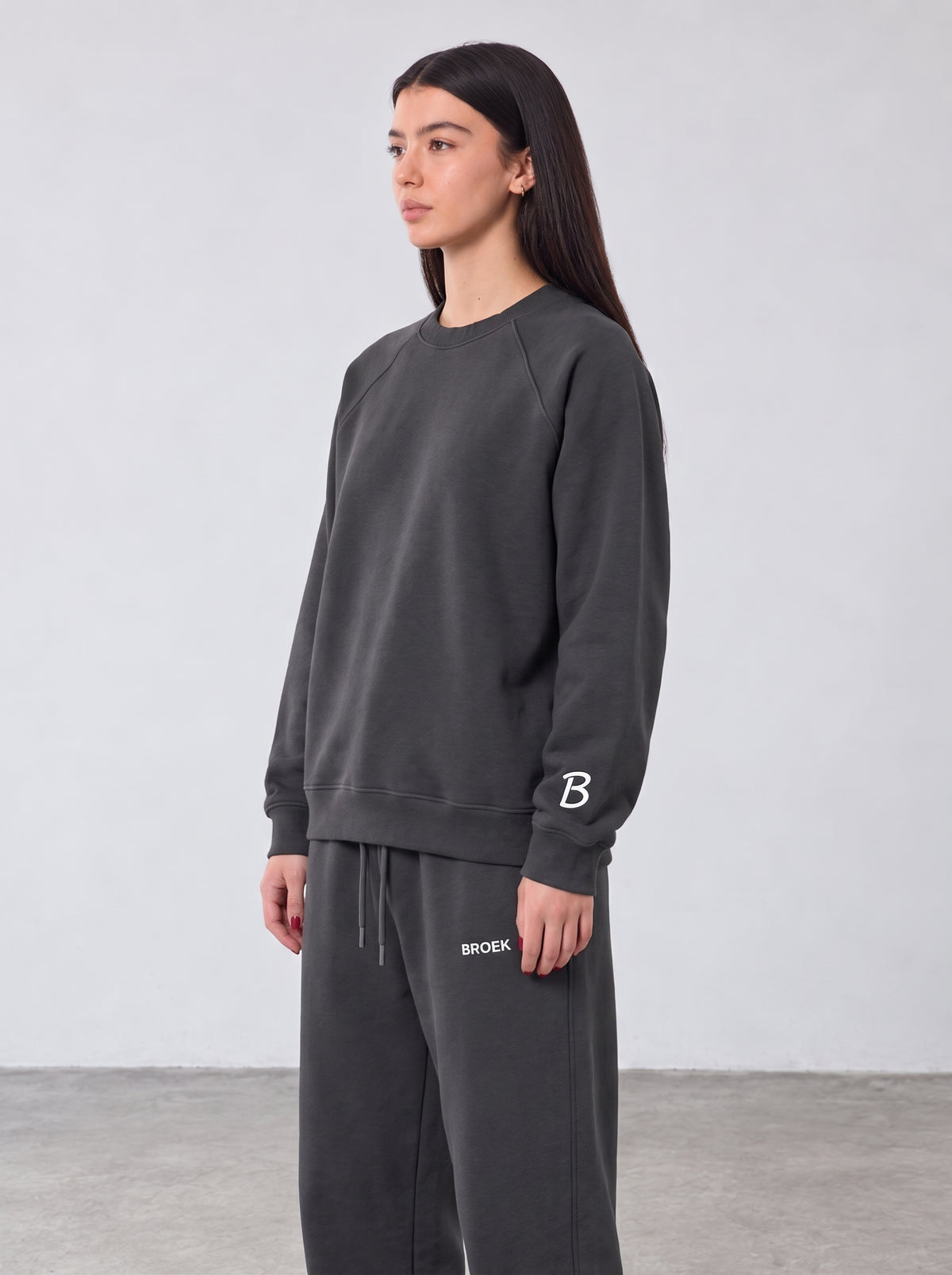 Raglan Crewneck – SMOKED GREY