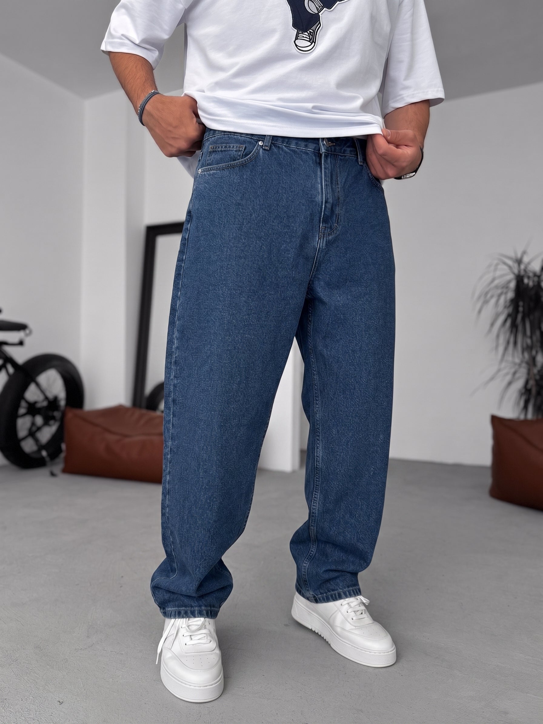 Dark Washed Relaxed Fit Denim Jeans