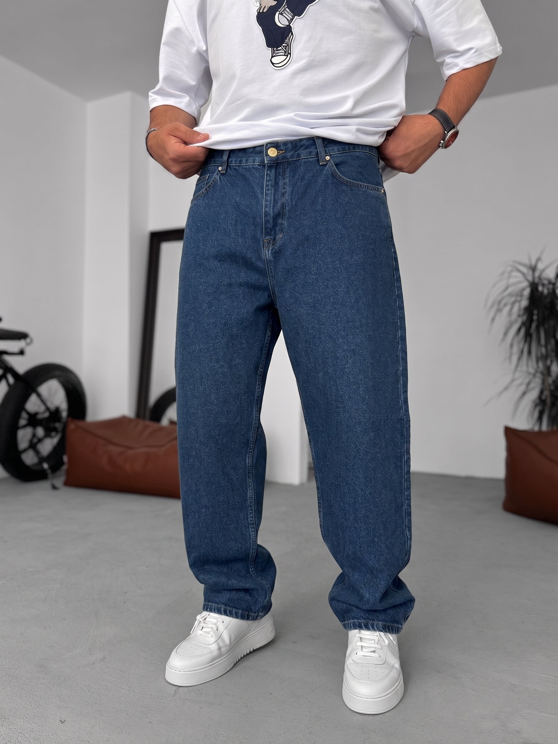 Dark Washed Relaxed Fit Denim Jeans