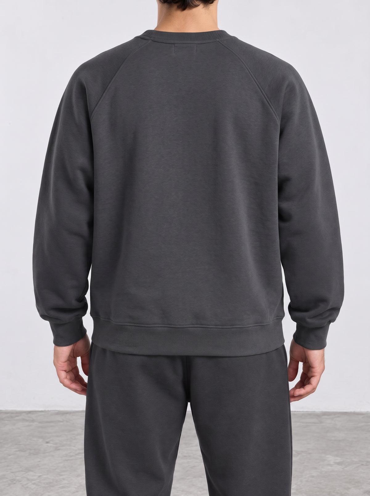 Raglan Crewneck – SMOKED GREY