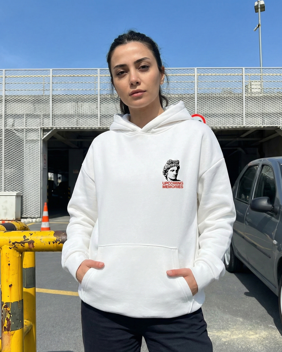 Hoodie Upcoming White
