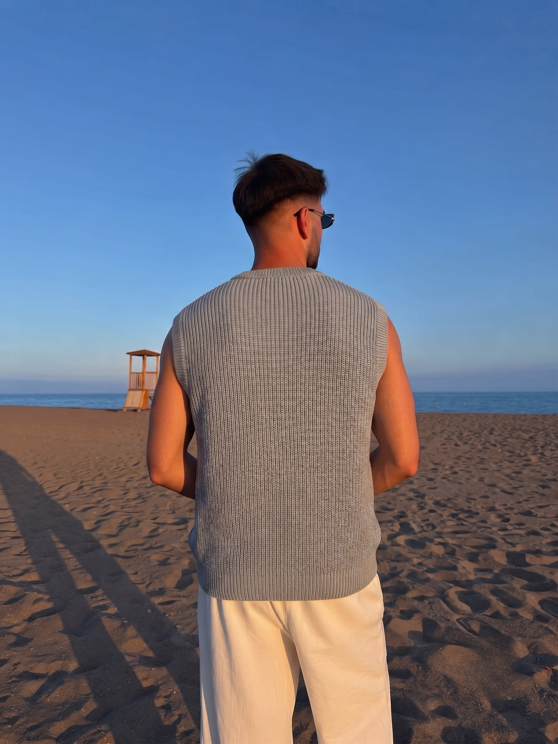 Grey Sleeveless Knit Vest – V-Neck