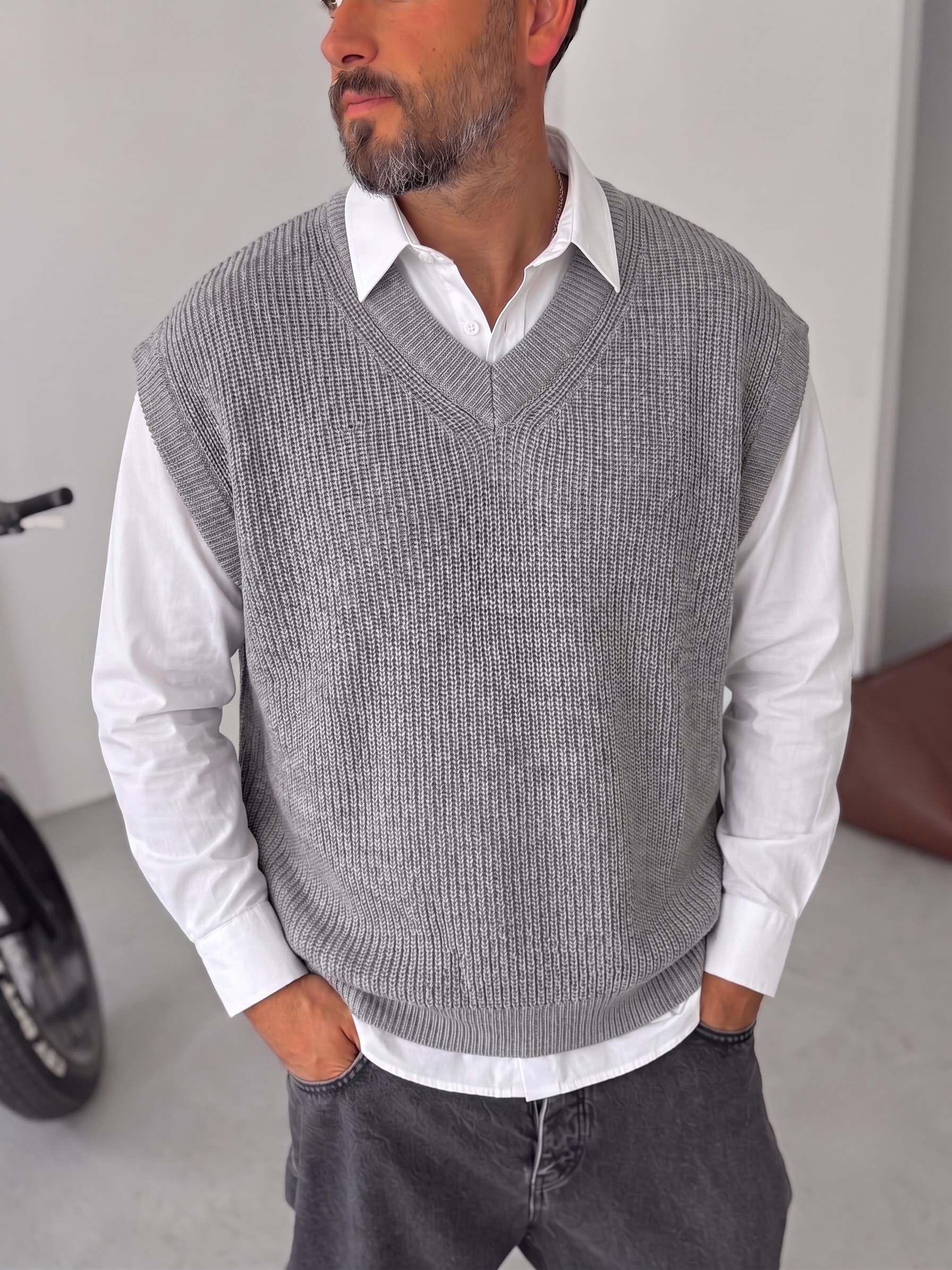 Grey Sleeveless Knit Vest – V-Neck