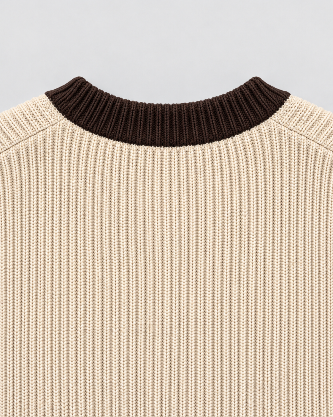 BROEK beige contrast-trim knit sweater — neckline knit detail