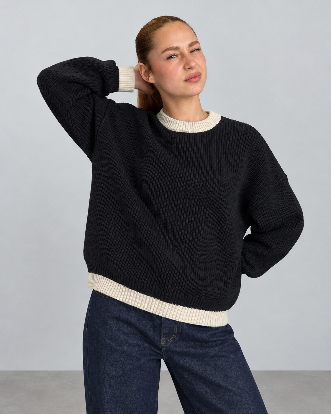 BROEK black contrast-trim knit sweater - female close front