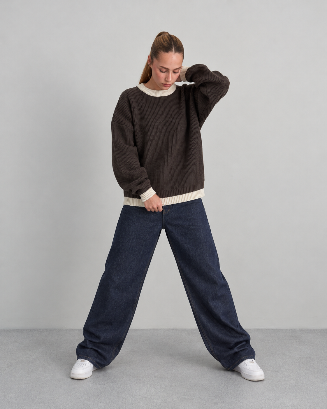 BROEK brown contrast-trim knit sweater - female full front
