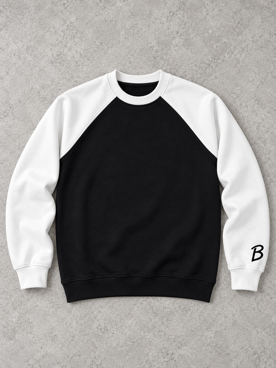 BROEK Colorblock Raglan Crewneck – Black / White — القطعة من الأمام — فلات لاي