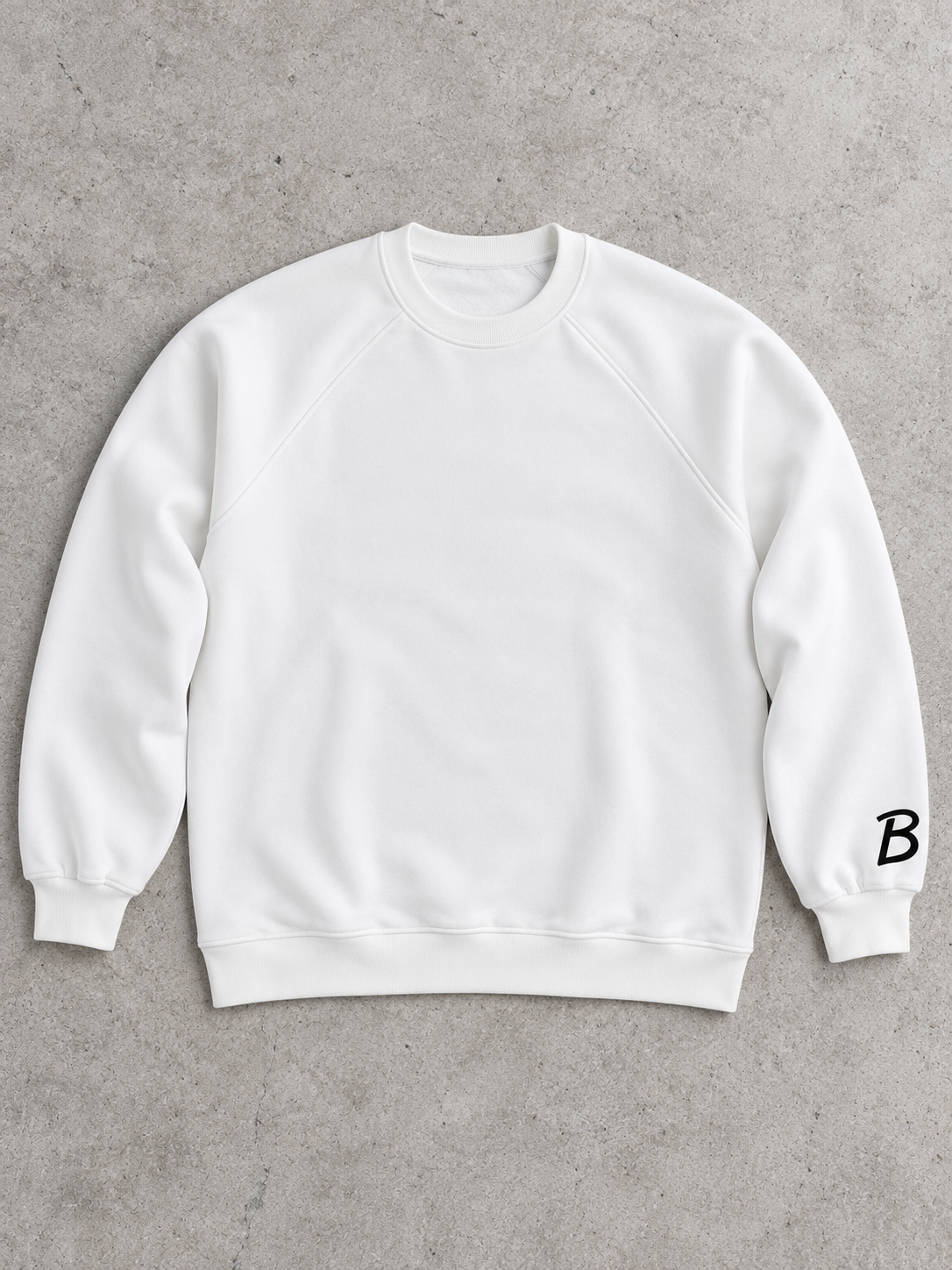 BROEK Raglan Crewneck – White — القطعة من الأمام — فلات لاي
