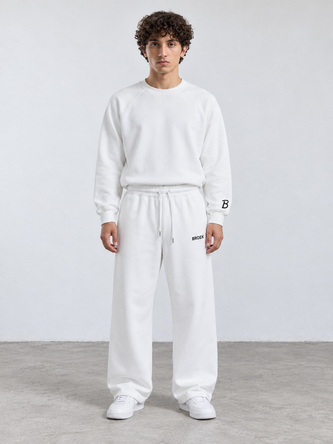 BROEK Relaxed Sweatpants – Off-White — أوتفيت مشترك SET 03 — ولد