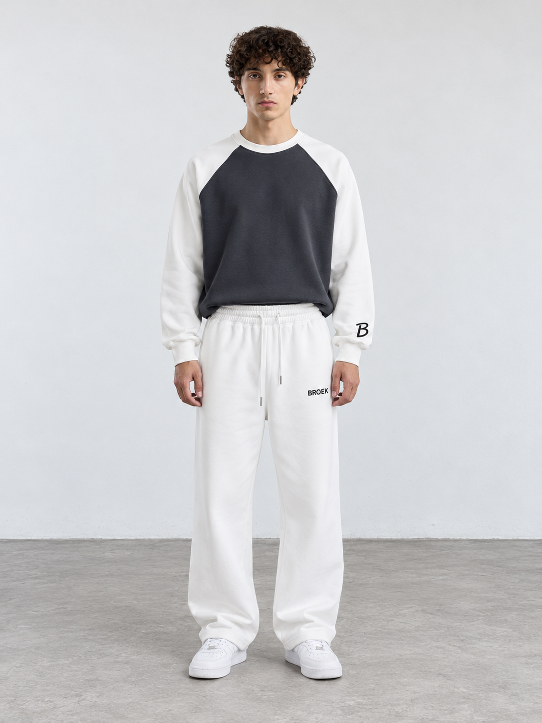 BROEK Relaxed Sweatpants – Off-White — أوتفيت مشترك SET 09 — ولد