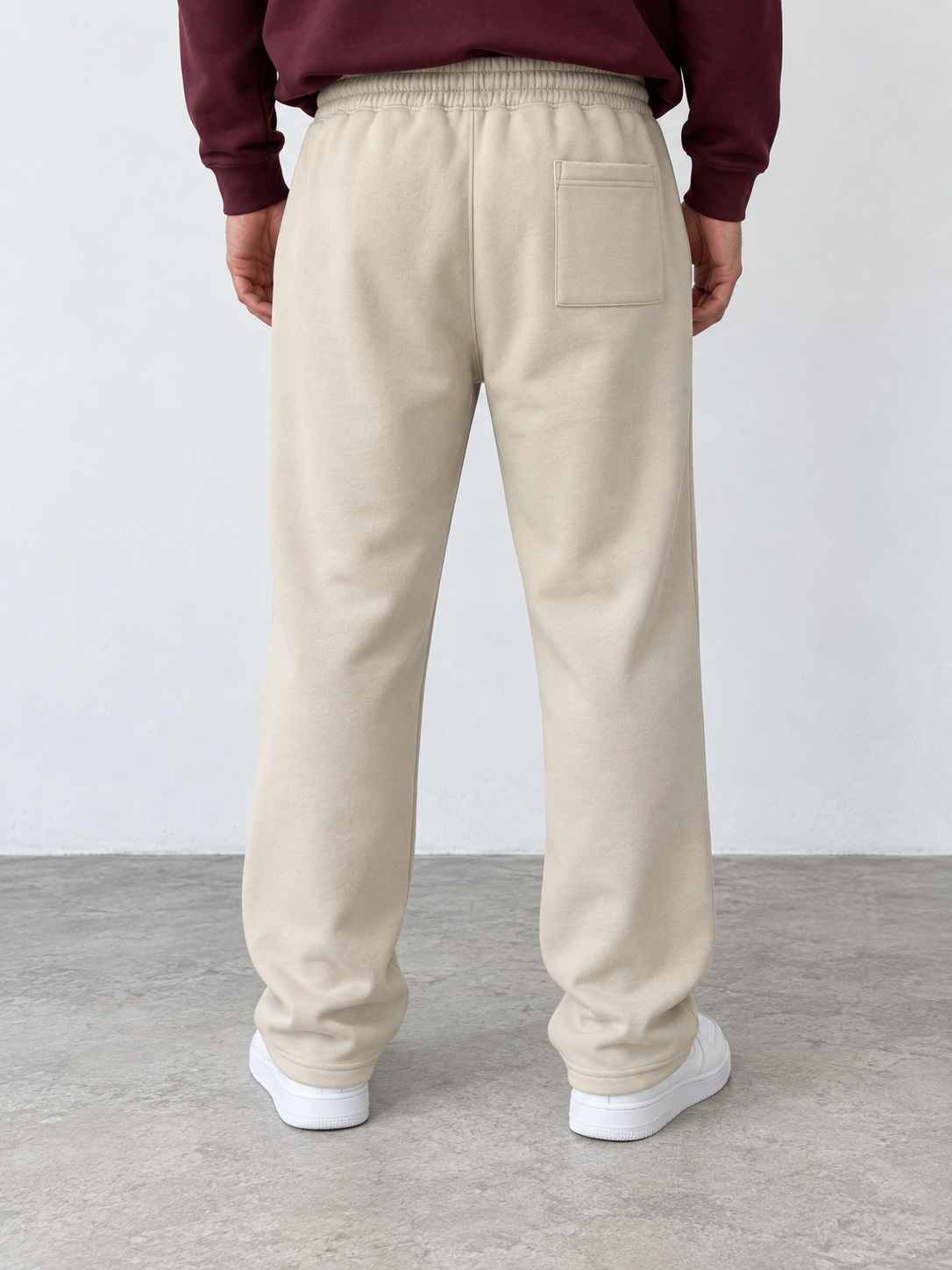 BROEK Relaxed Sweatpants – Beige — ظهر البنطلون