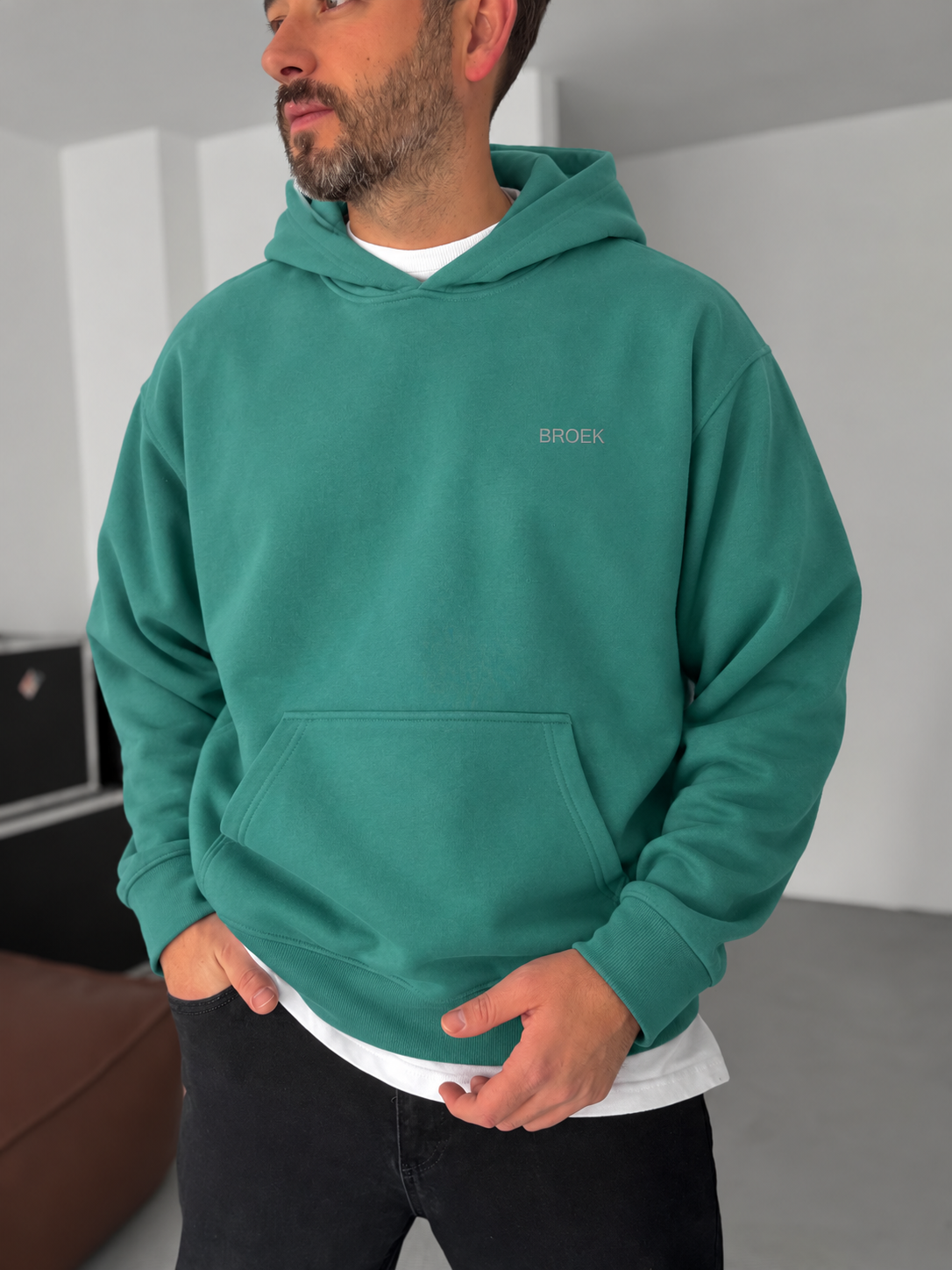 BROEK Olive Green oversized hoodie — front detail