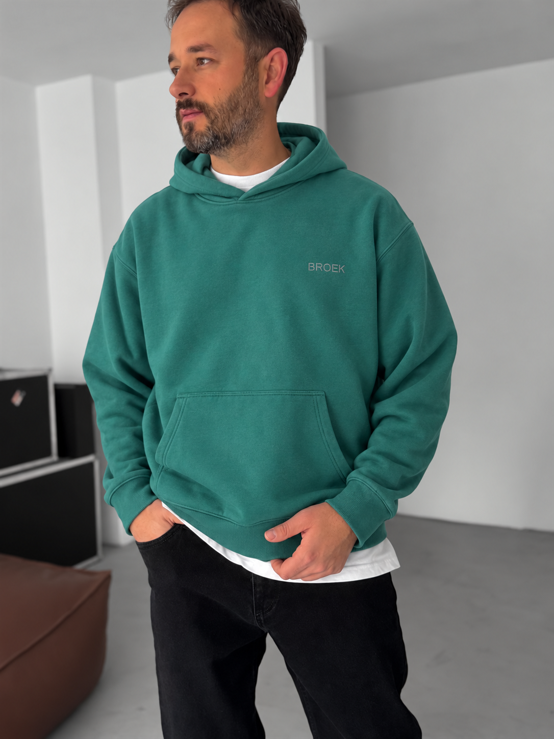 BROEK Olive Green oversized hoodie — relaxed fit