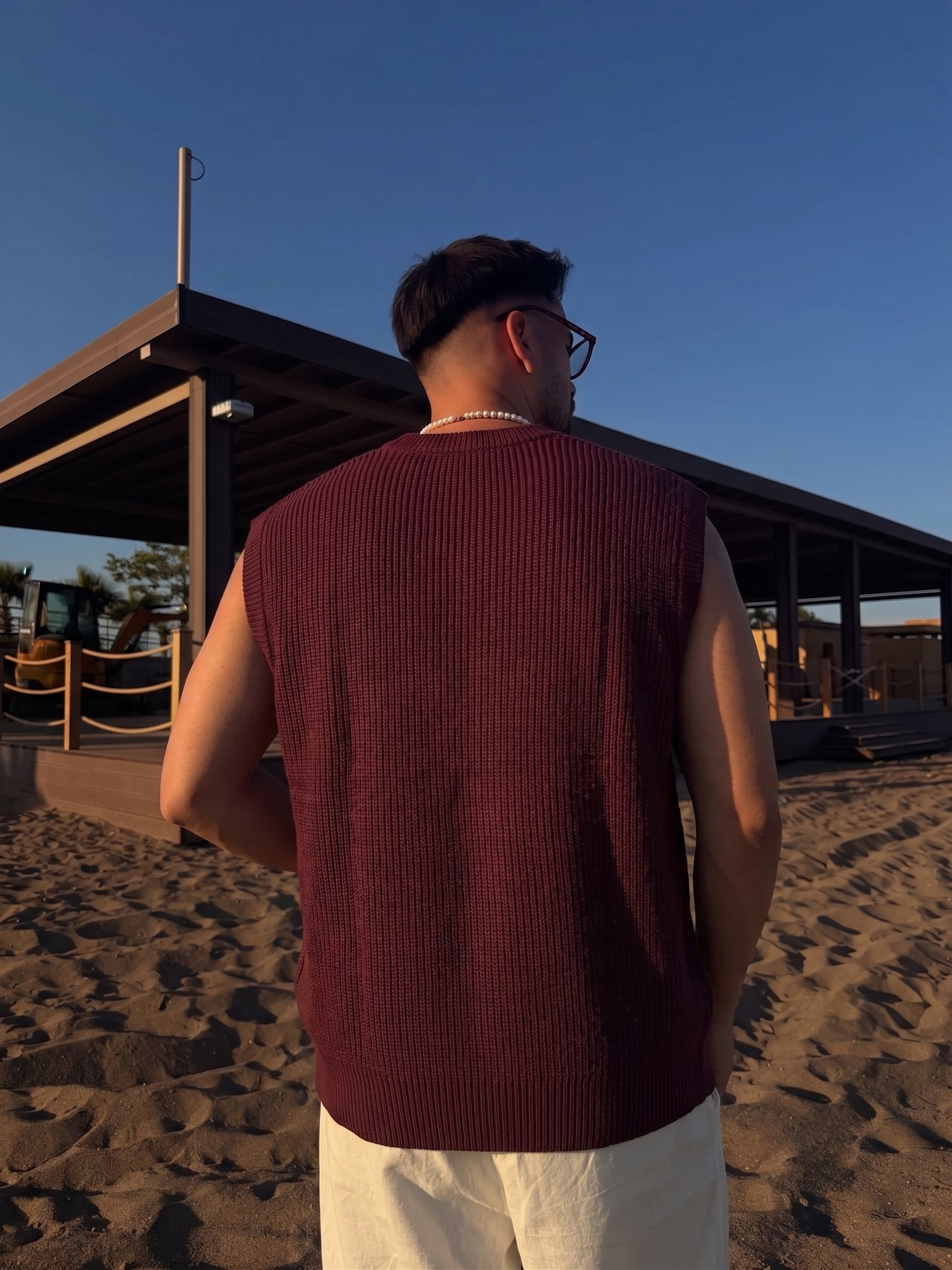 Burgundy Sleeveless Knit Vest – V-Neck