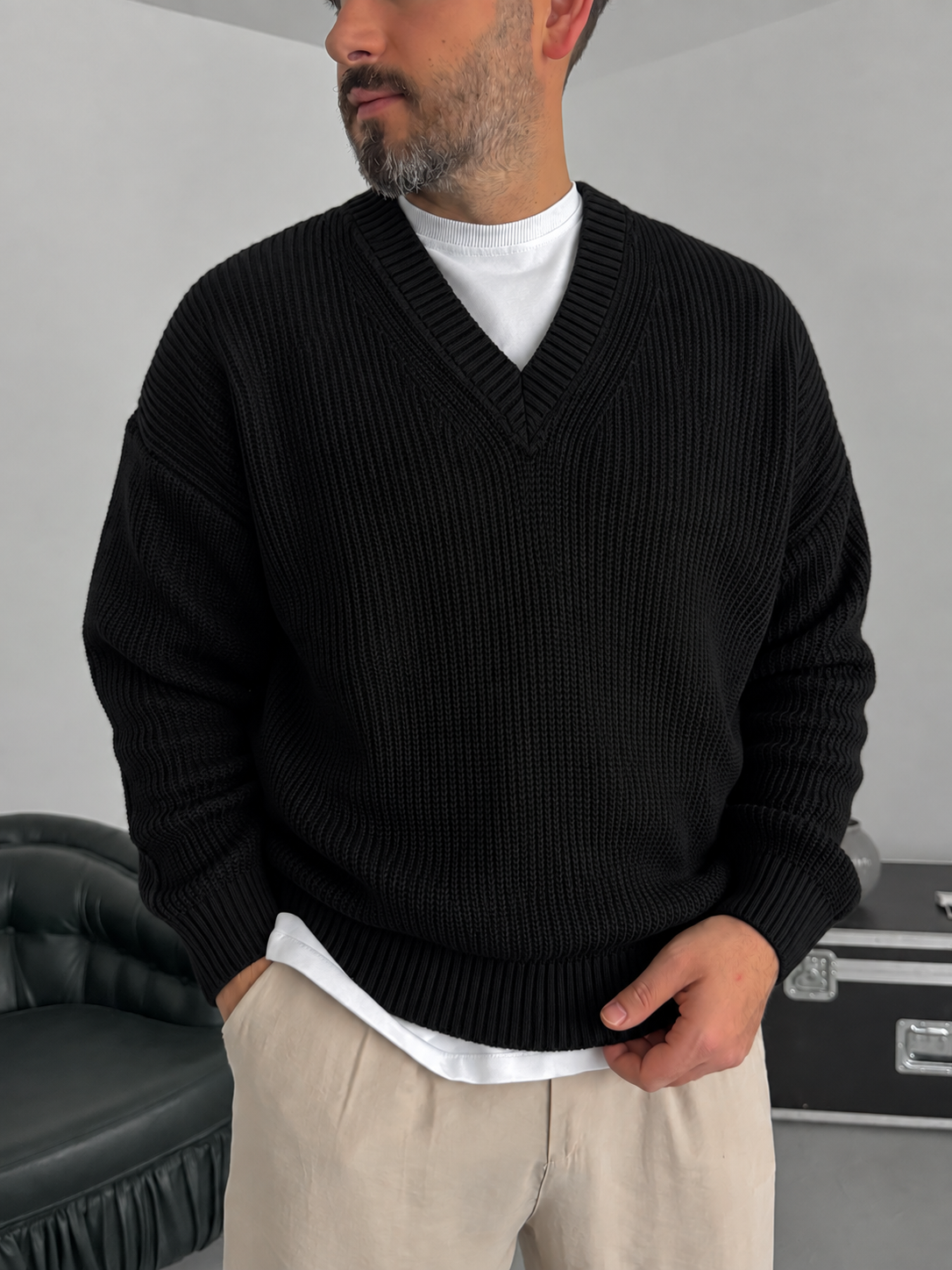 Premium Knitted V-Neck Sweater - Black