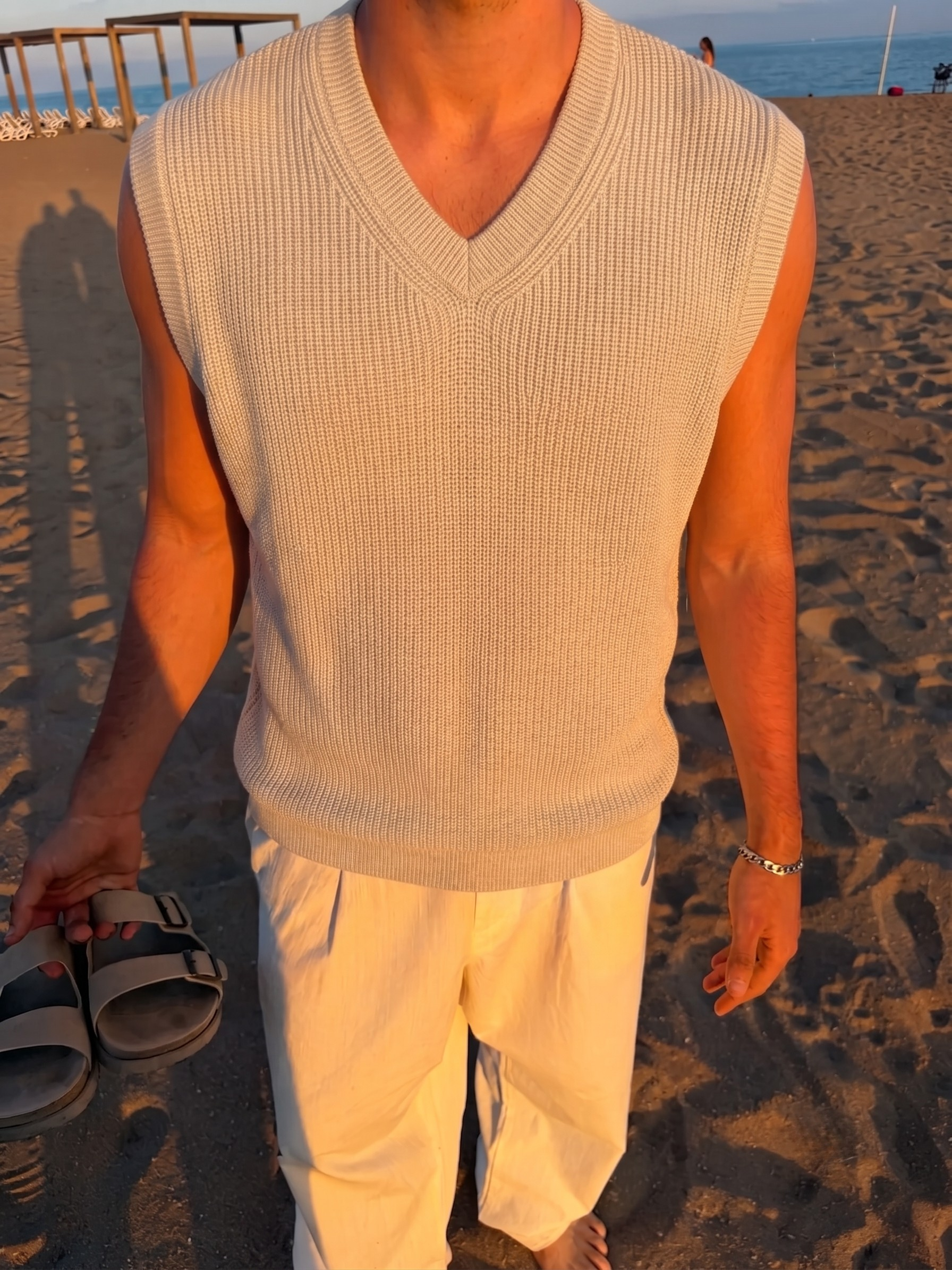Beige Sleeveless Knit Vest – V-Neck