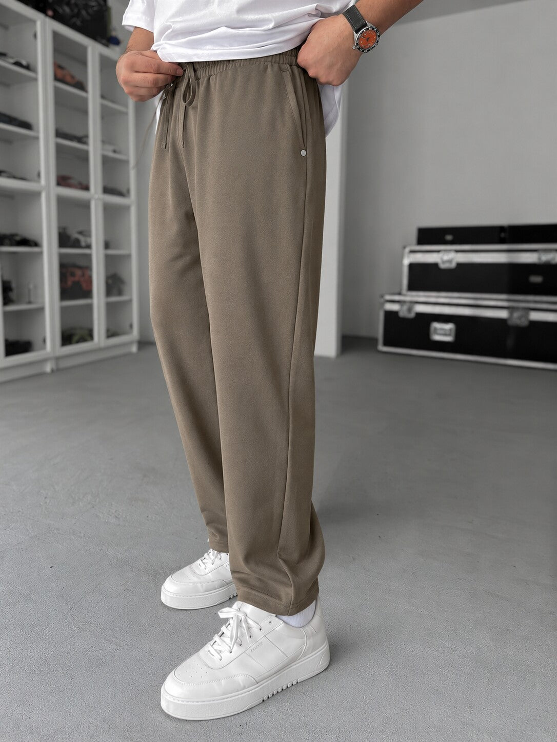 Soft Wide-Leg Pants – Taupe side view